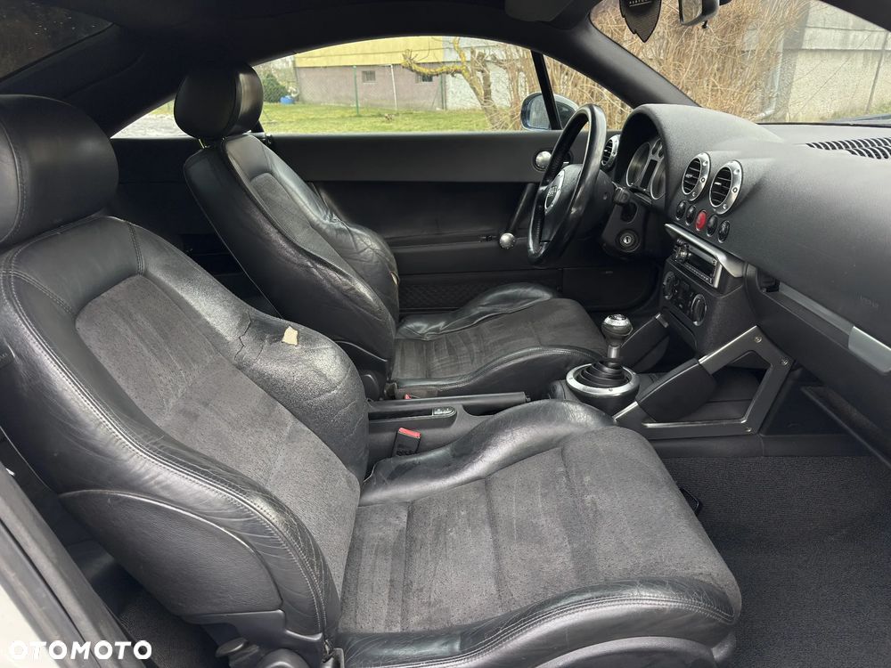 Audi TT Coupé 1.8T - 10