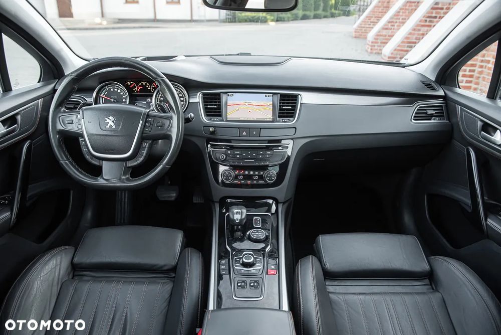Peugeot 508 RXH Hybrid4 - 7