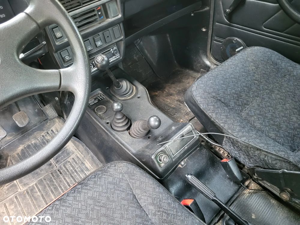Lada Niva 1.7i - 15