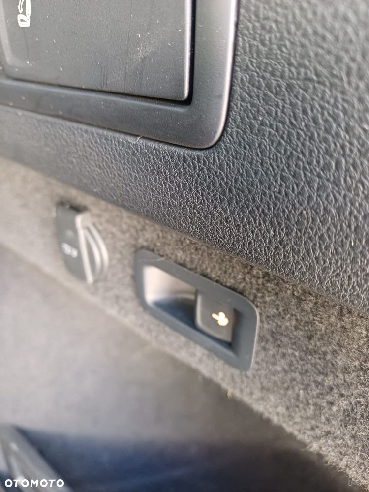 Volkswagen Passat - 15