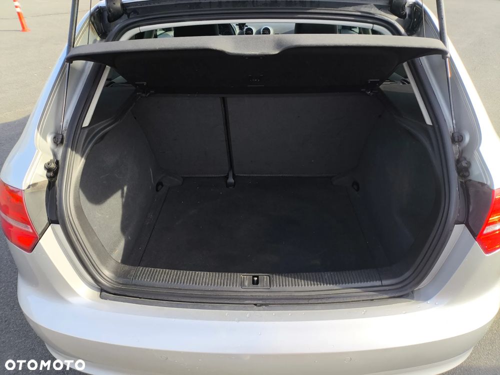 Audi A3 Sportback 1.9 TDI DPF Attraction - 5