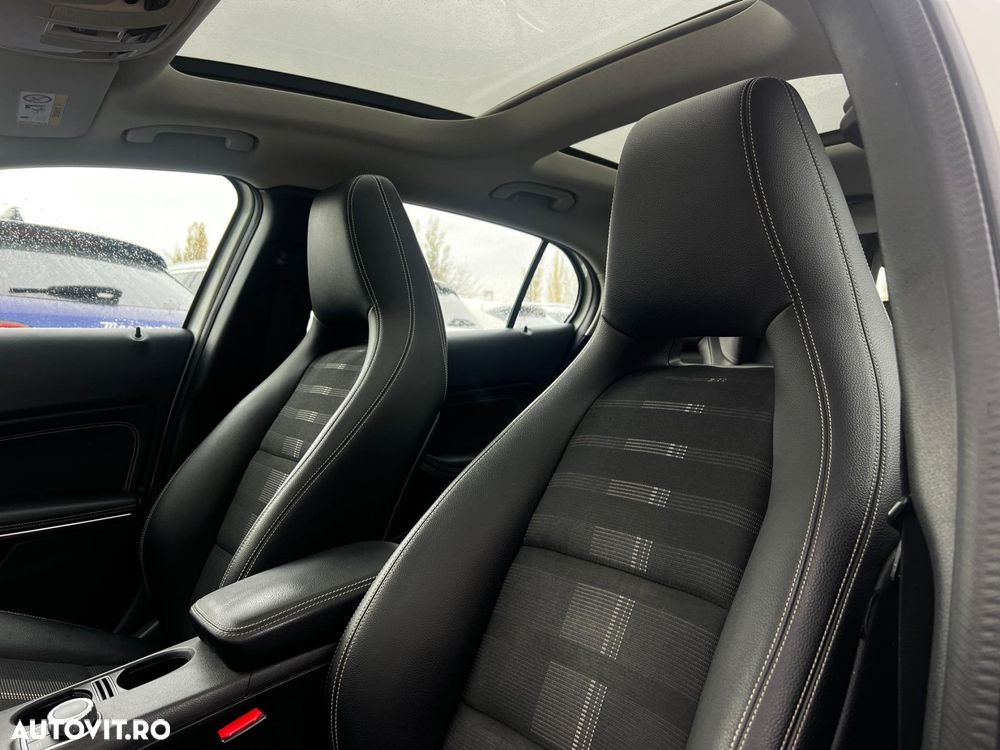 Mercedes-Benz GLA 180 7G-DCT Urban - 25