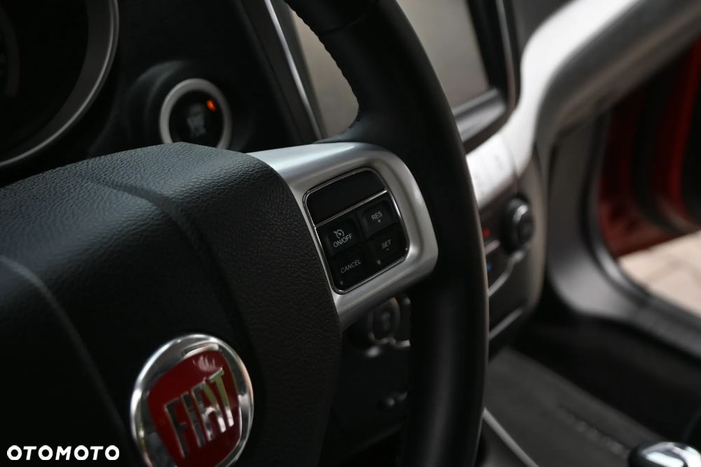 Fiat Freemont 2.0 Multijet 16V DPF Automatik Allrad Black Code - 32