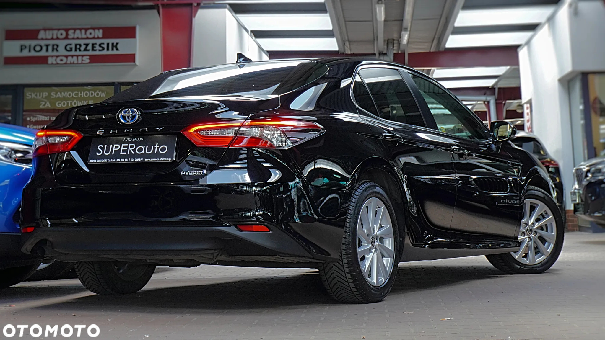 Toyota Camry 2.5 Hybrid Comfort CVT - 11