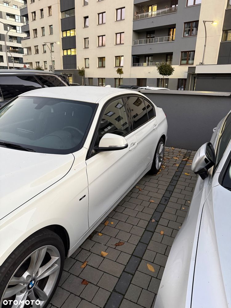 BMW 318D 2014 photo 4