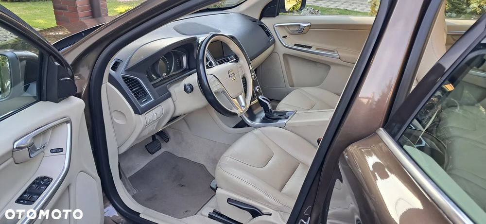 Volvo XC 60 D4 Drive-E Momentum - 9