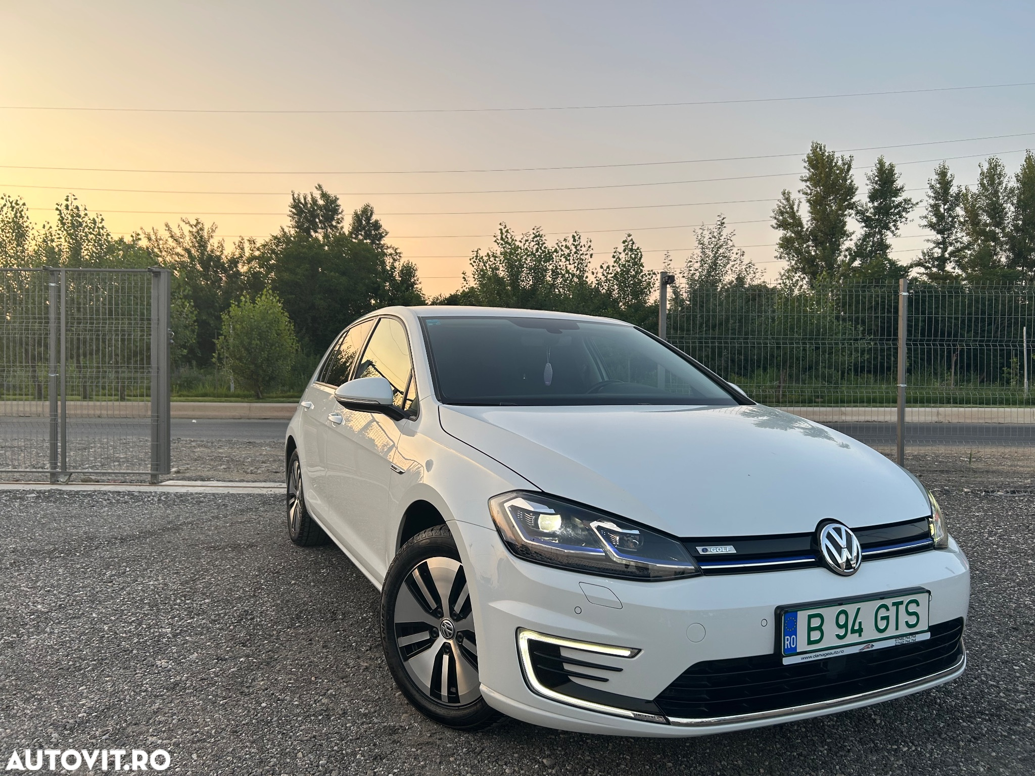 Volkswagen Golf e-Golf - 2