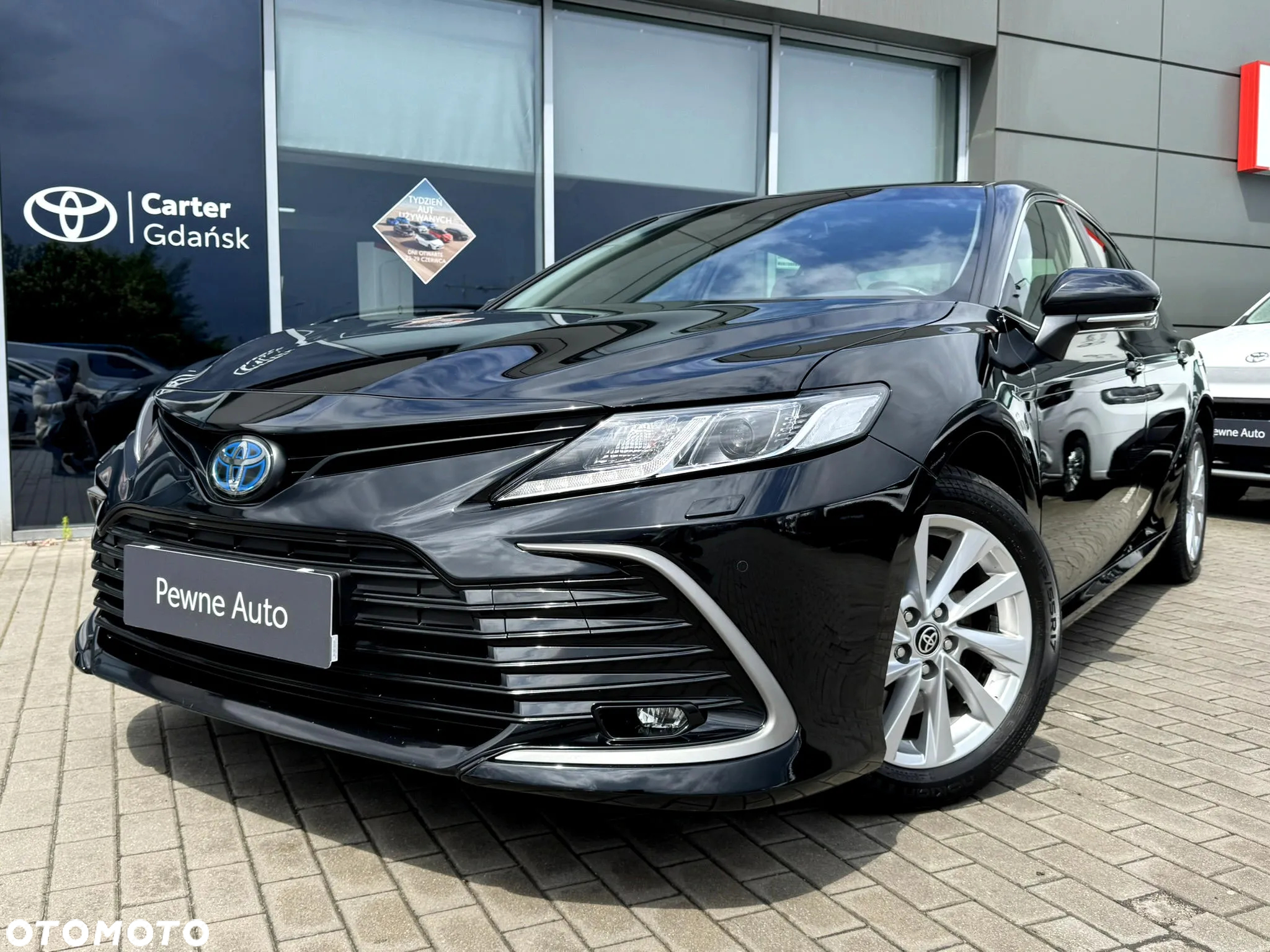 Toyota Camry 2.5 Hybrid Comfort CVT - 3