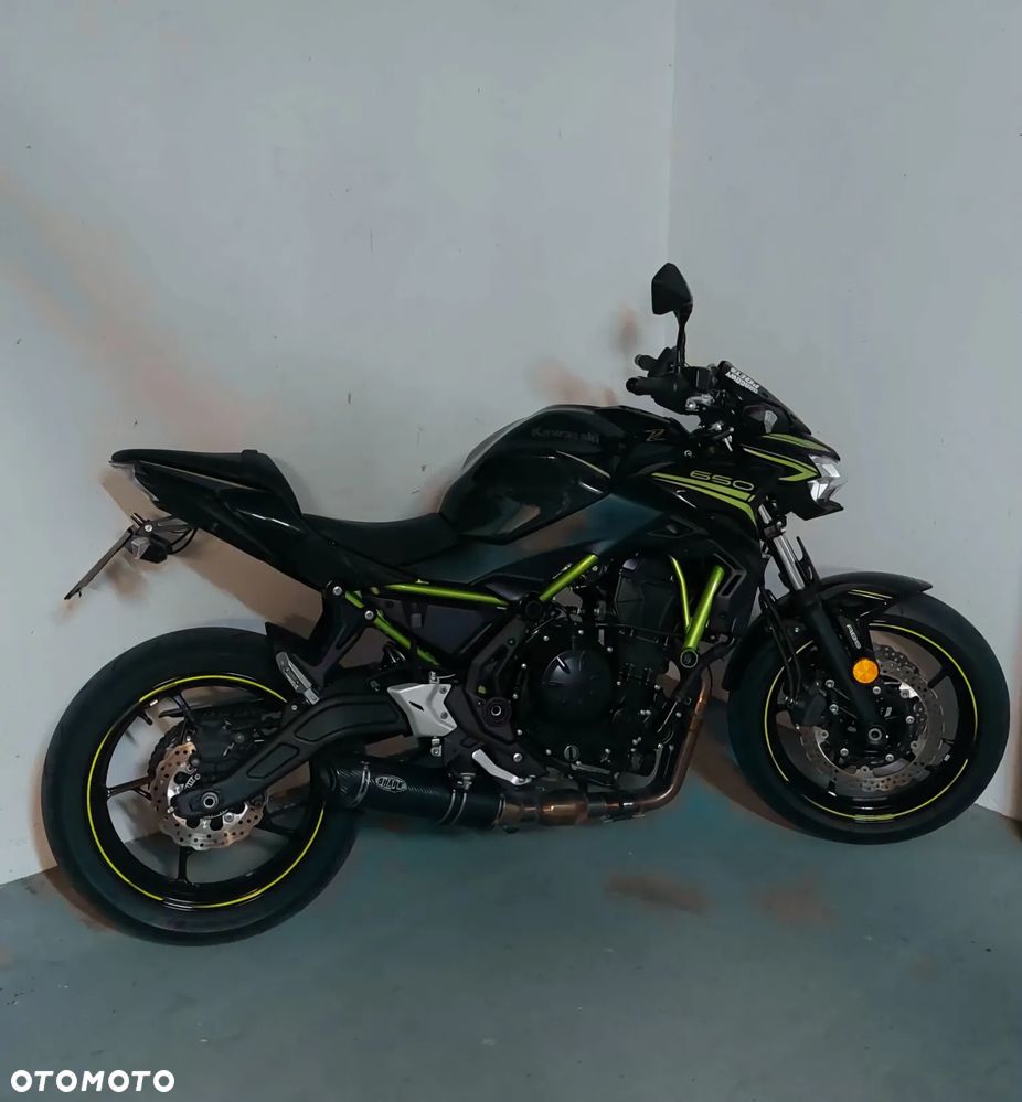 Kawasaki Z 650 - 4