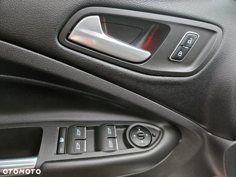 Ford Kuga 2.0 TDCi 4x4 Individual - 32