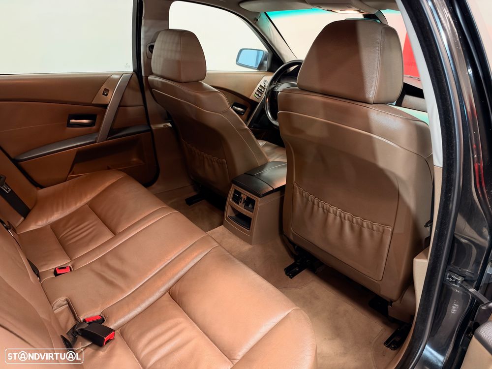 BMW 520 dA - 10