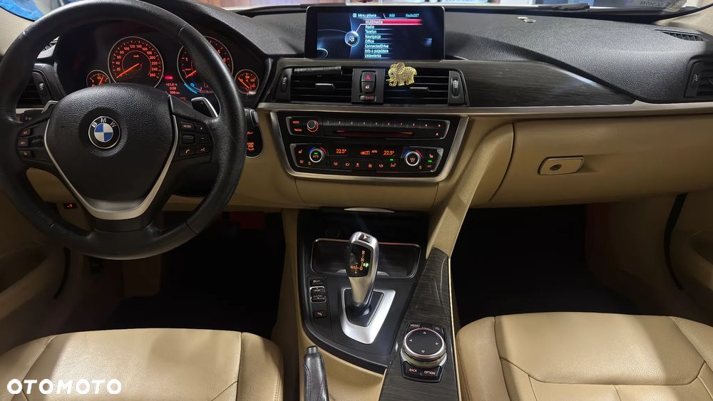 BMW Seria 3 328i Luxury Line - 6