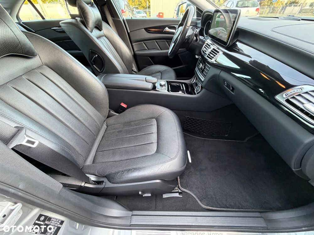 Mercedes-Benz CLS 250 CDI DPF BlueEFFICIENCY 7G-TRONIC - 33