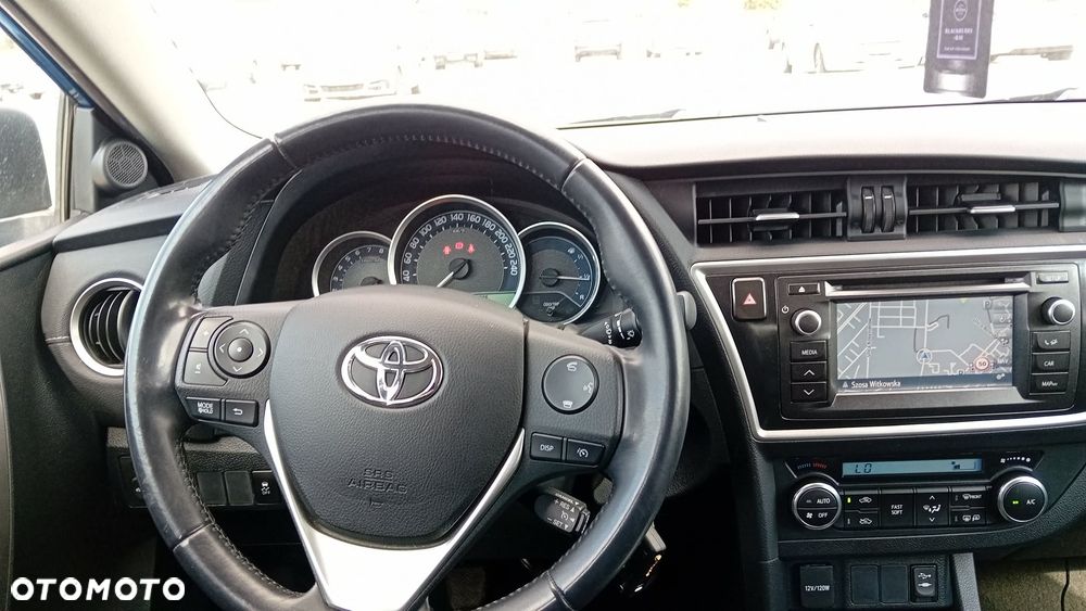 Toyota Auris 1.33 VVT-i - 8