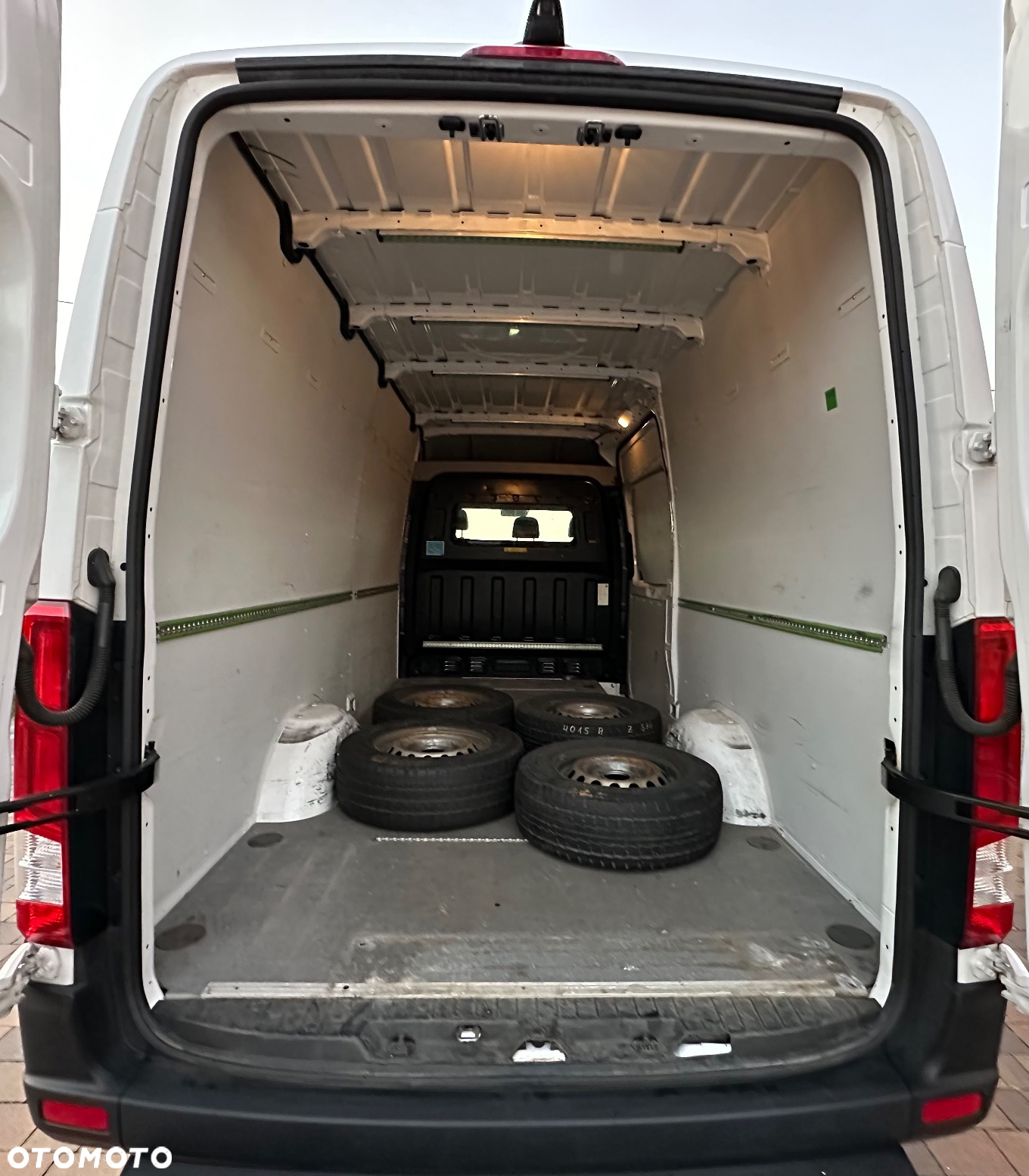 Hyundai H350 - 10