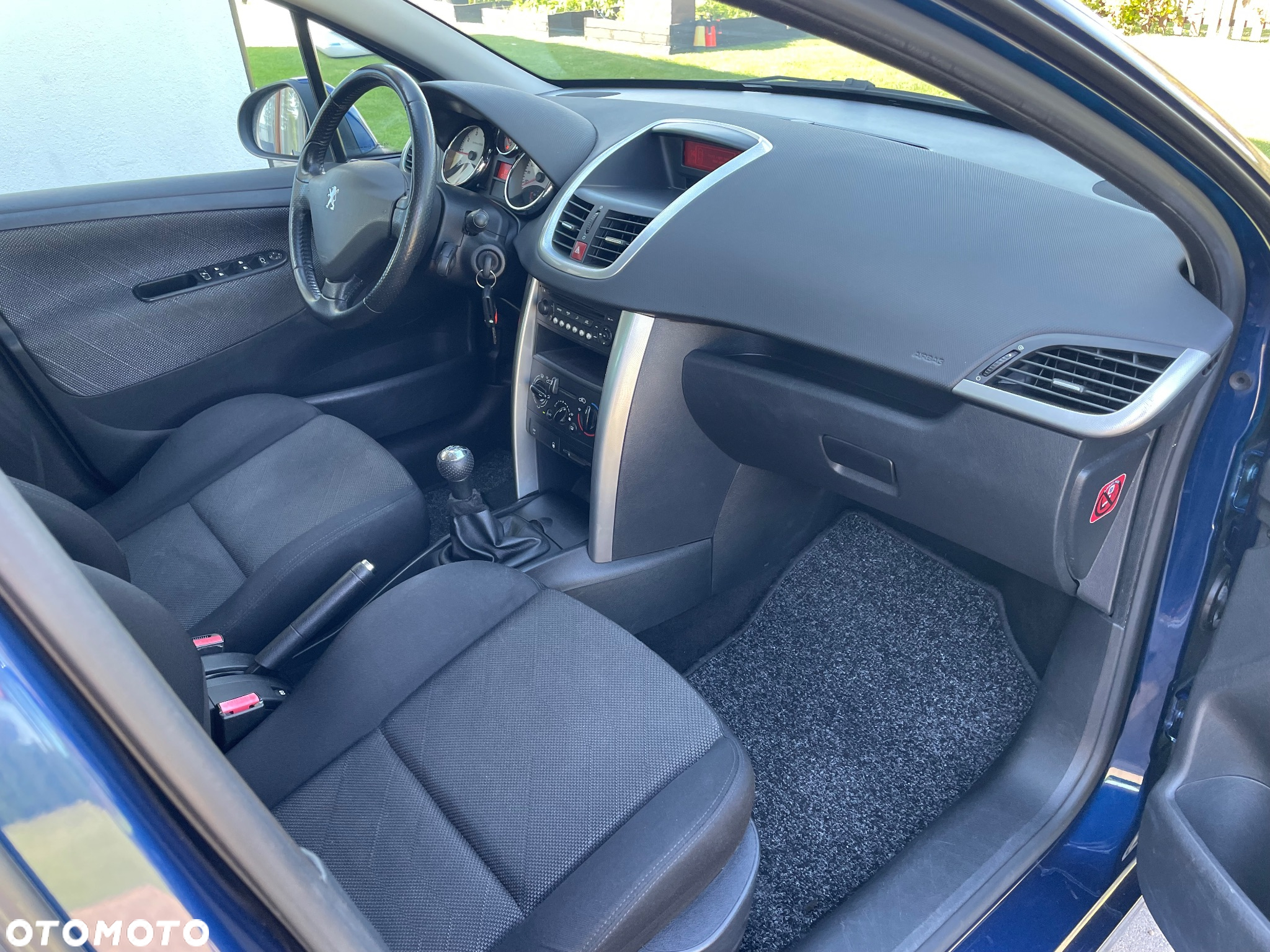 Peugeot 207 - 7