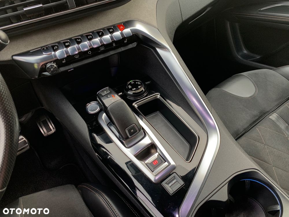Peugeot 5008 BlueHDi 180 EAT6 GT - 17