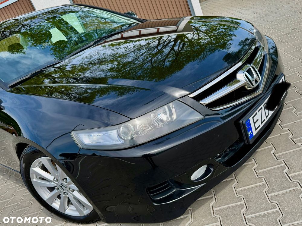 Honda Accord 2.0 Sport - 36