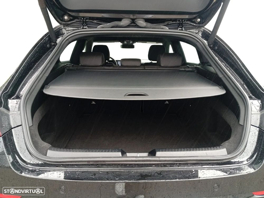 Mercedes-Benz CLA 180 Shooting Brake 7G-DCT - 15