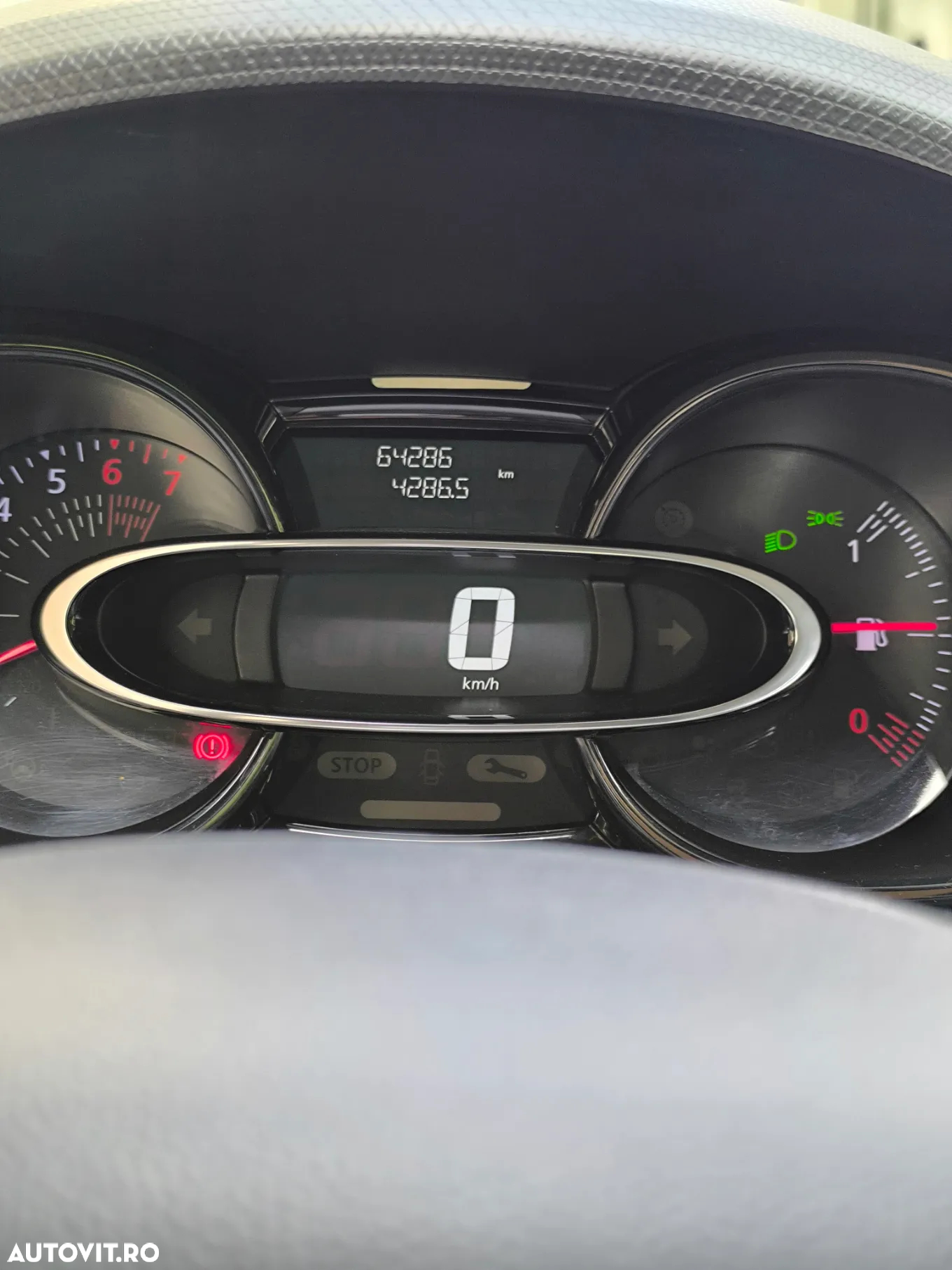 Renault Clio IV 1.2 Life - 3