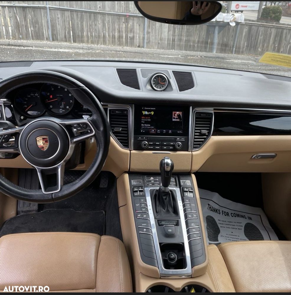 Porsche Macan Standard - 12
