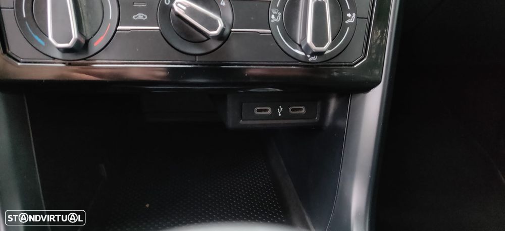 VW T-Cross 1.0 TSI - 35