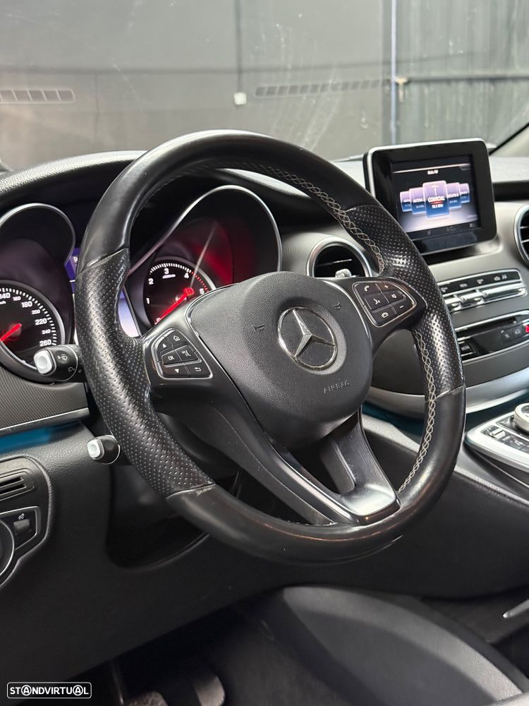 Mercedes-Benz V 220 d Compacto Avantgarde Aut. - 20