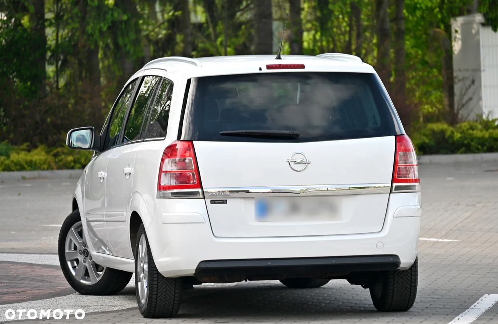 Opel Zafira 1.8 Cosmo - 12