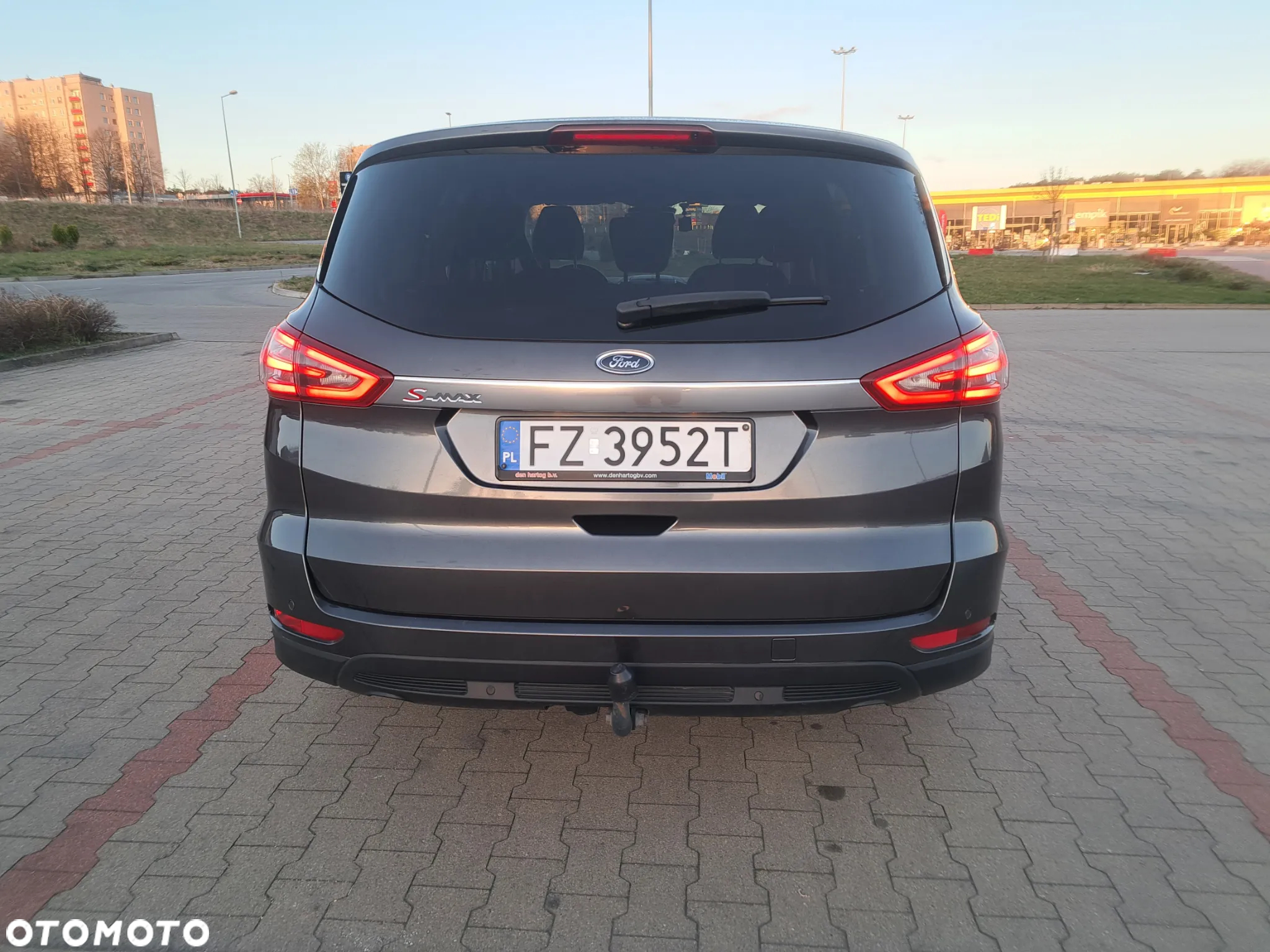Ford S-Max 2.0 TDCi Titanium PowerShift - 6