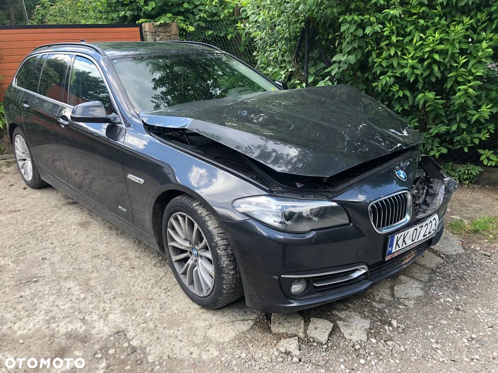 BMW Seria 5 520d xDrive - 11