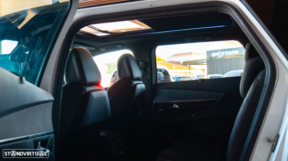 Peugeot 5008 1.5 BlueHDi GT Line EAT8 - 24
