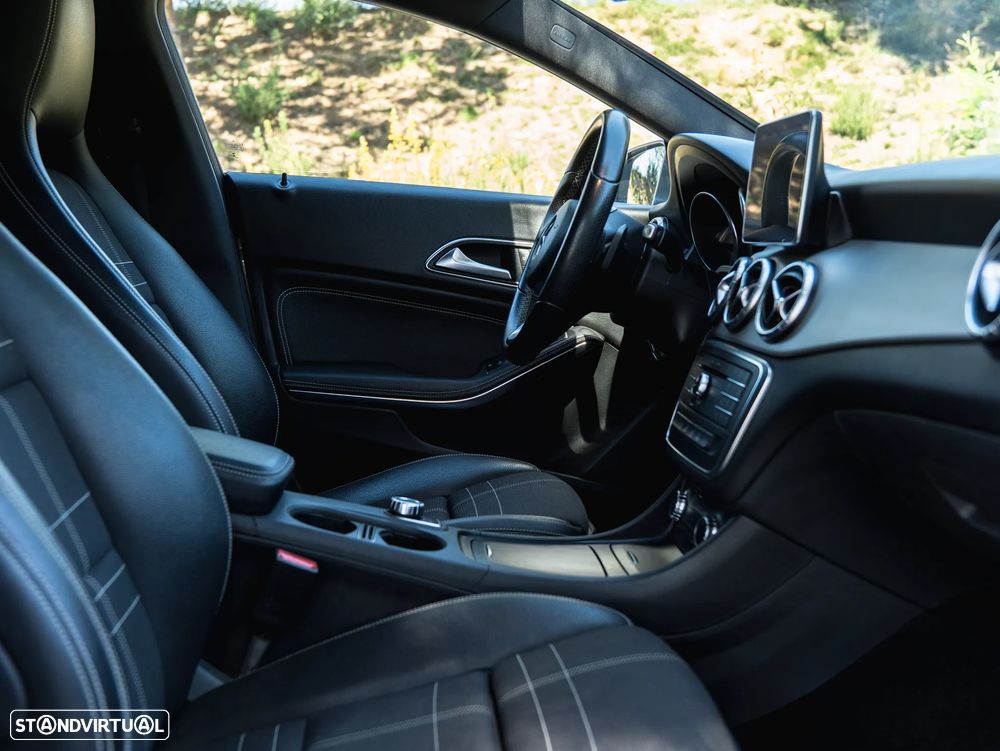 Mercedes-Benz CLA 200 - 18