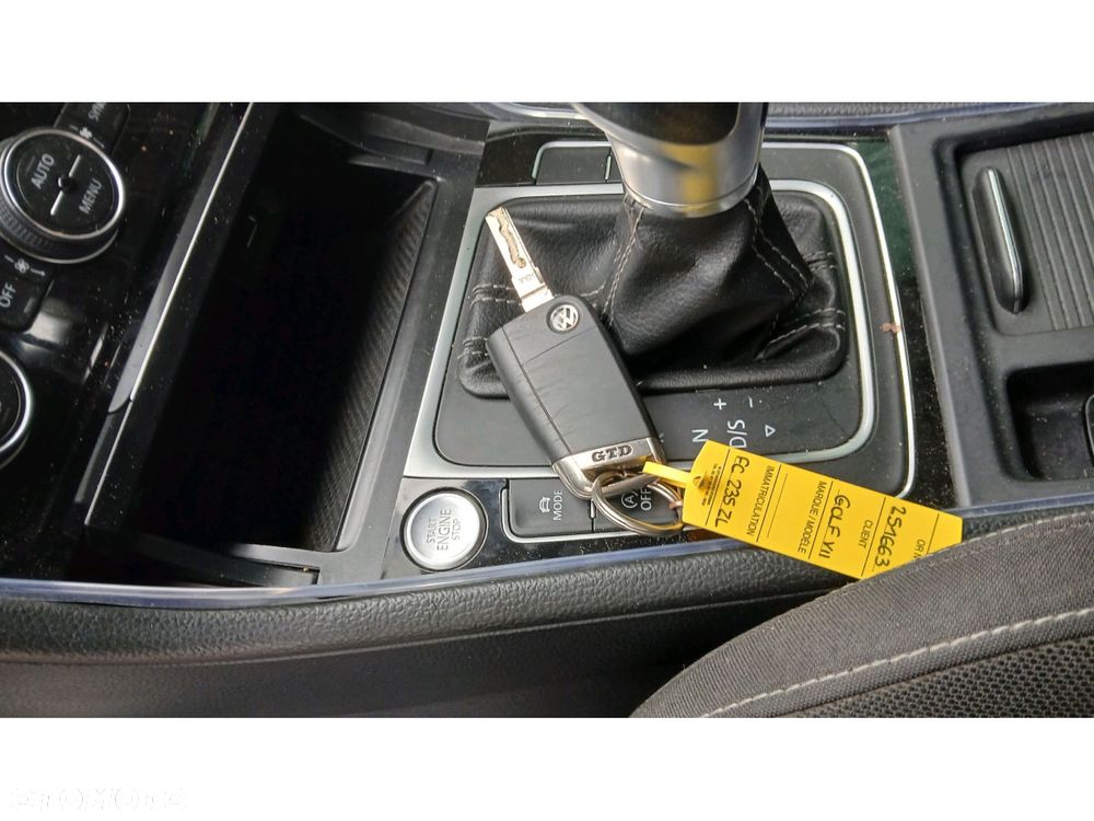 Volkswagen Golf GTD 2.0 TDI SCR DSG - 3