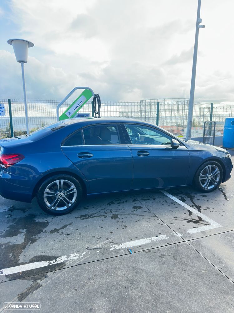 Mercedes-Benz A 180 Limousine d Progressive Aut. - 11