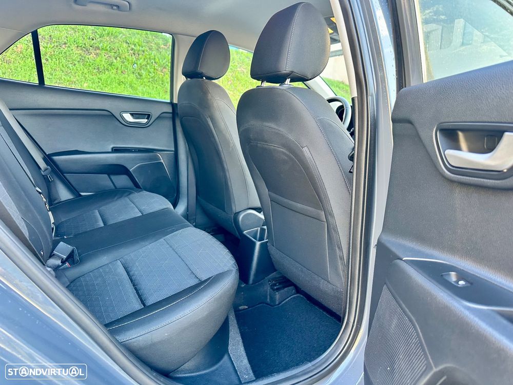 Kia Rio 1.2 CVVT Dynamic - 30