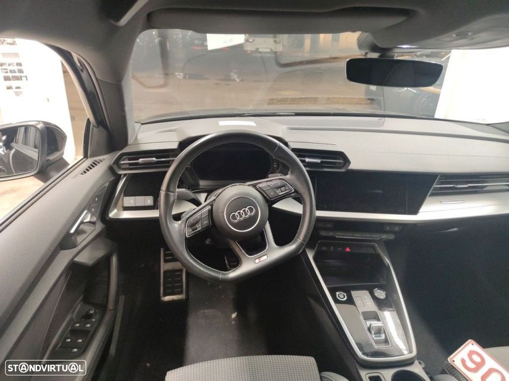 Audi A3 Sportback 40 TFSIe S tronic S line - 7