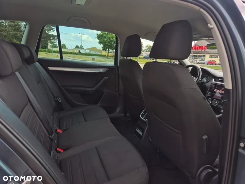 Skoda Octavia 1.0 TSI Ambition - 10