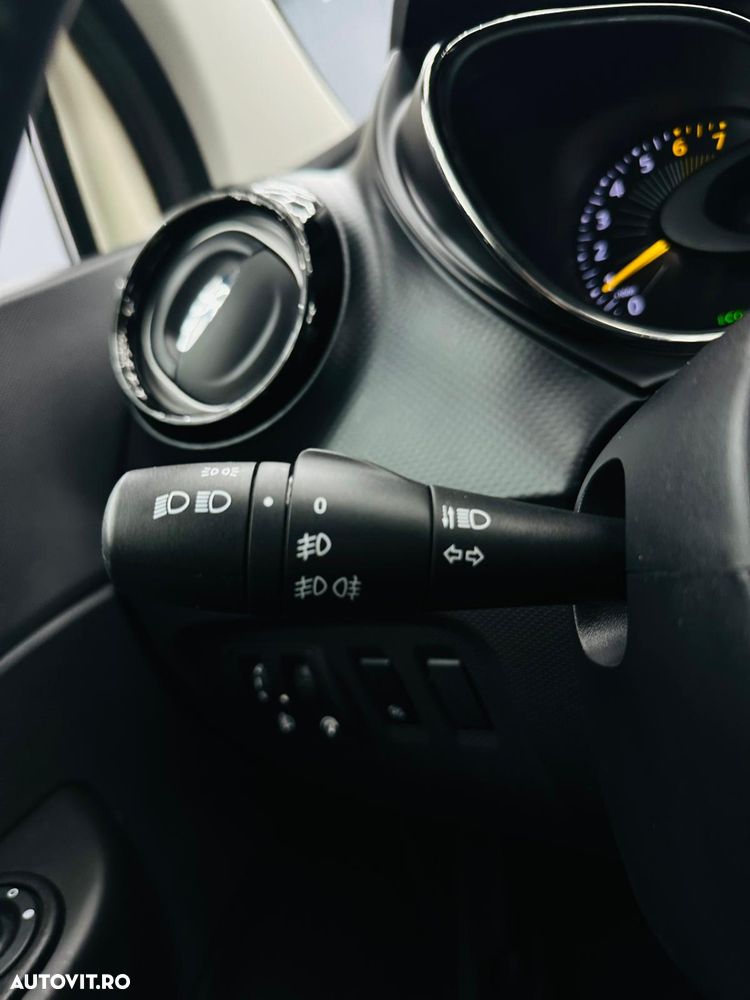 Renault Captur (ENERGY) TCe 90 INTENS - 26