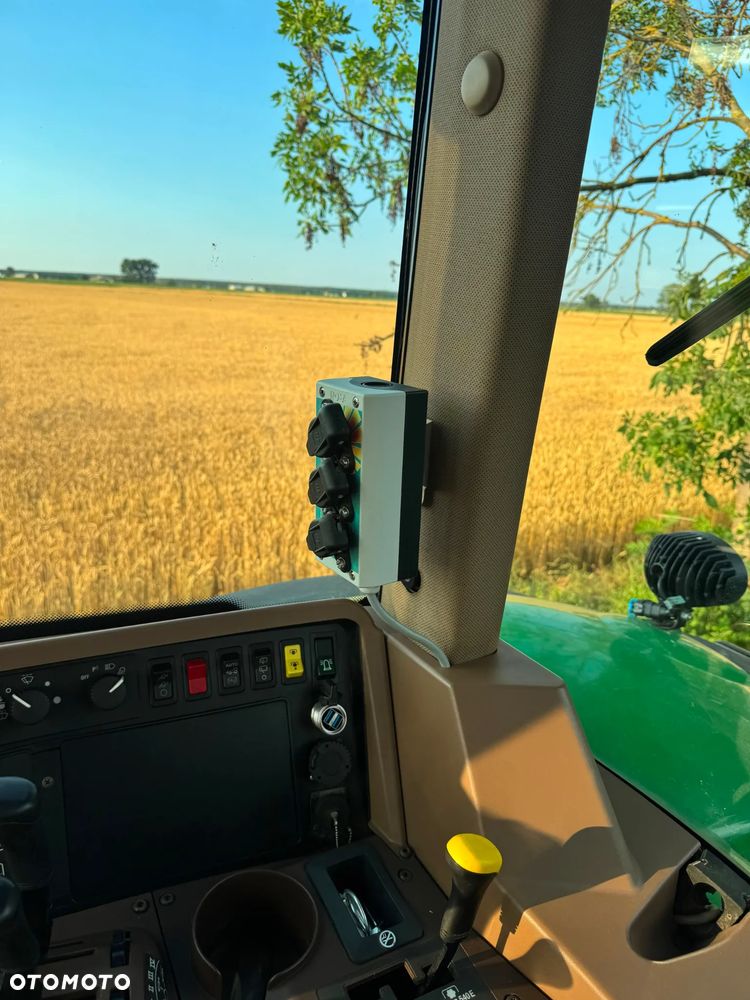 John Deere 7820 - 13