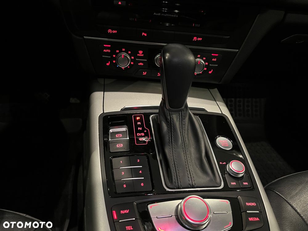 Audi A6 Avant 3.0 TDI quattro S tronic - 15
