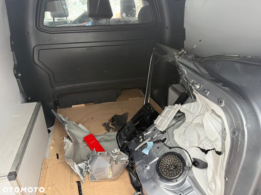 Opel Vivaro Kombi Long 2,8t Enjoy - 24