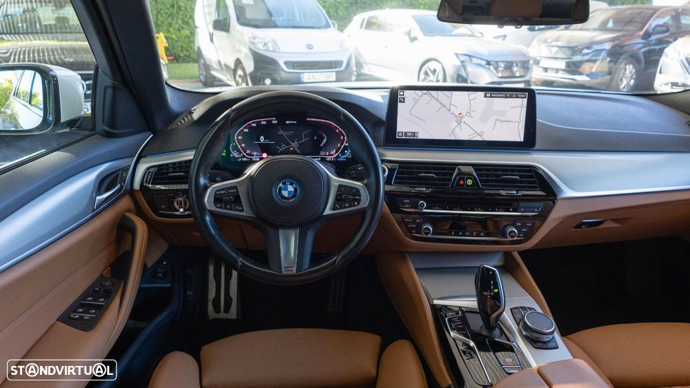 BMW 530 e Pack M - 6