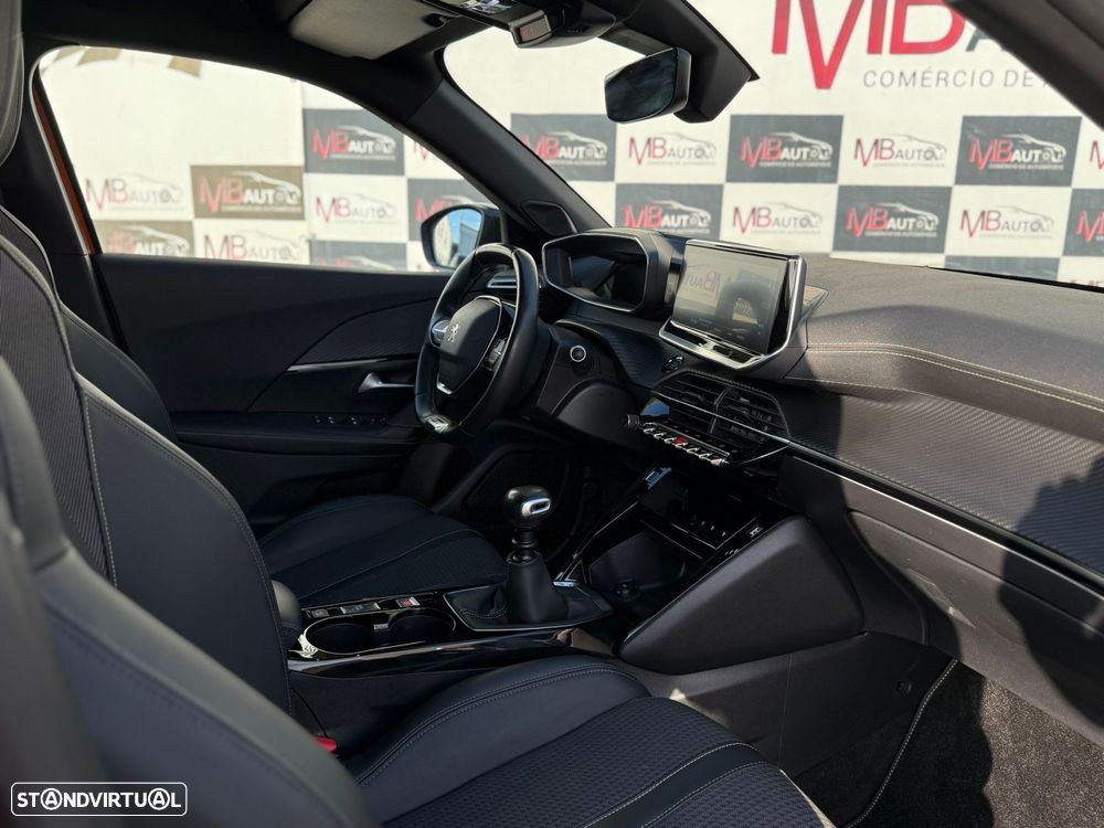 Peugeot 2008 1.2 PureTech GT Line - 38
