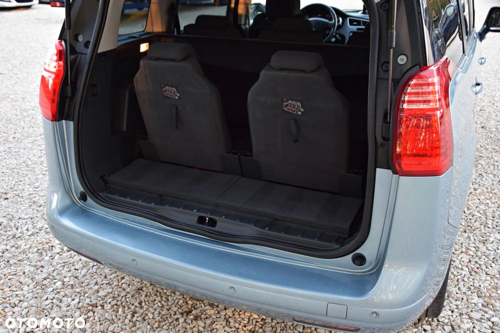 Peugeot 5008 - 32