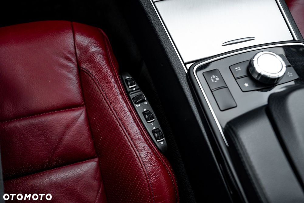 Mercedes-Benz Klasa E 250 7G-TRONIC - 33