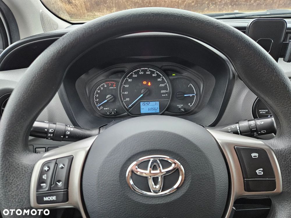 Toyota Yaris 1.5 Active - 14