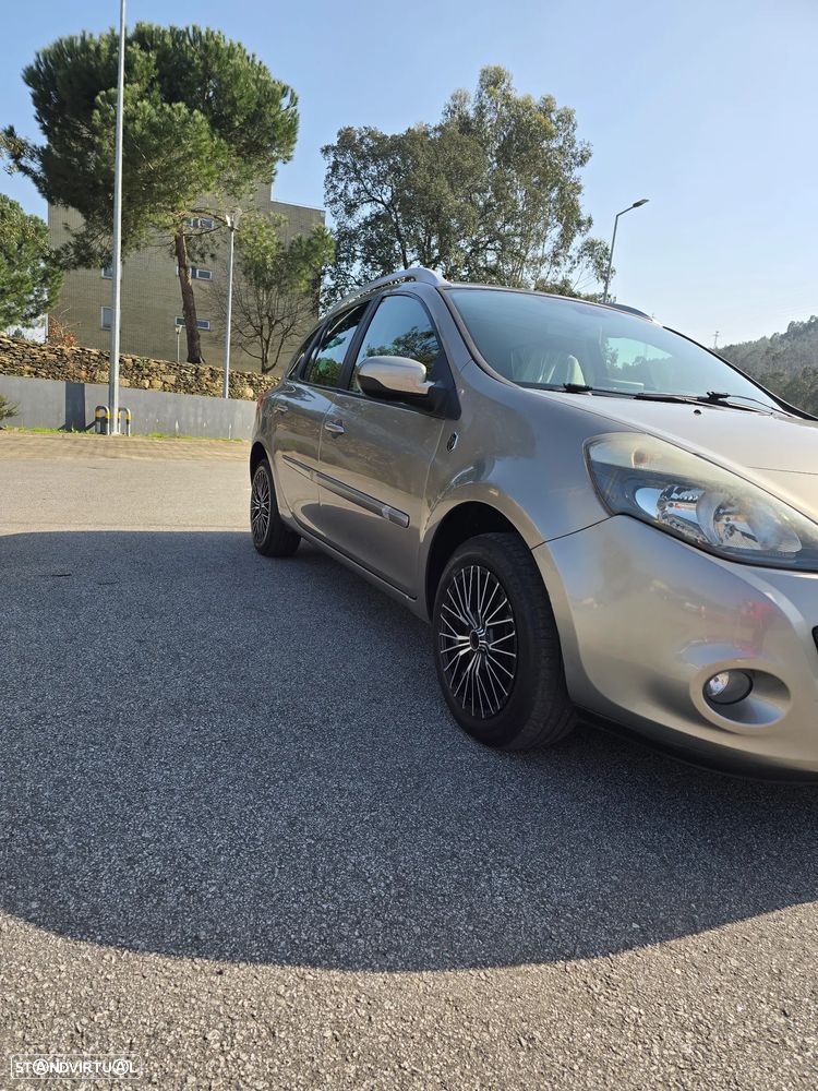 Renault Clio Sport Tourer - 3