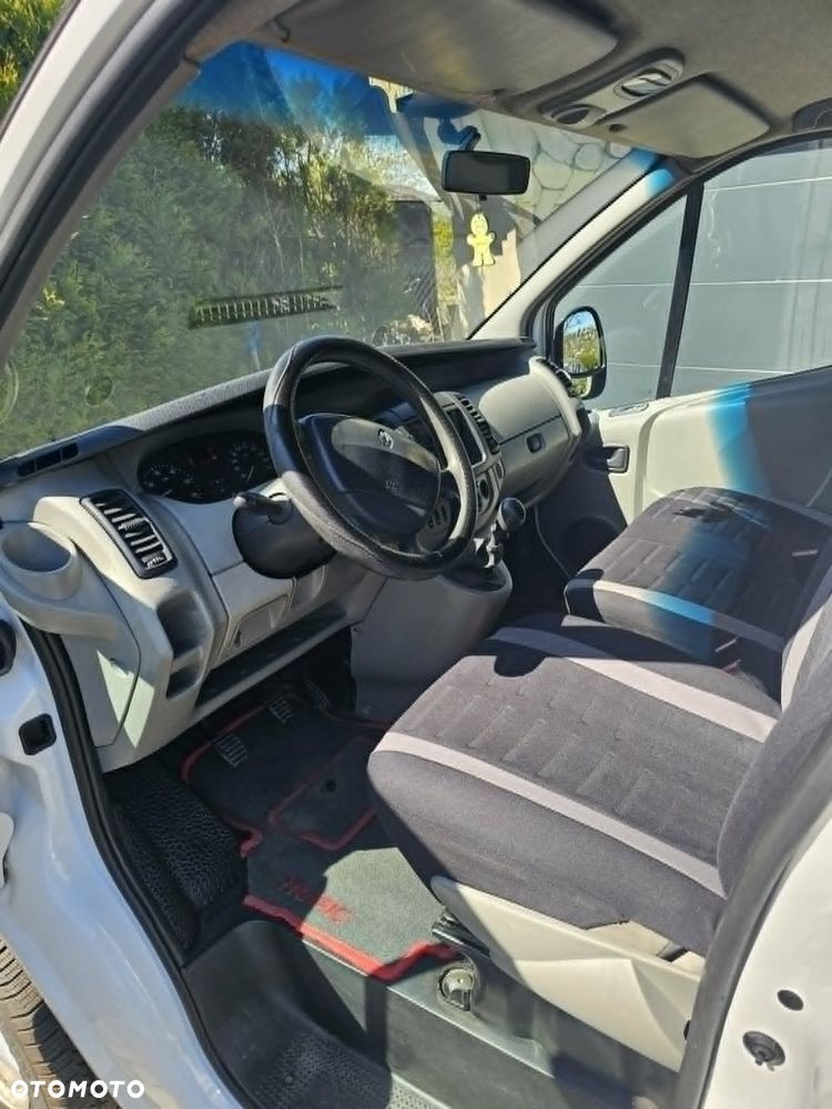 Renault Trafic - 8