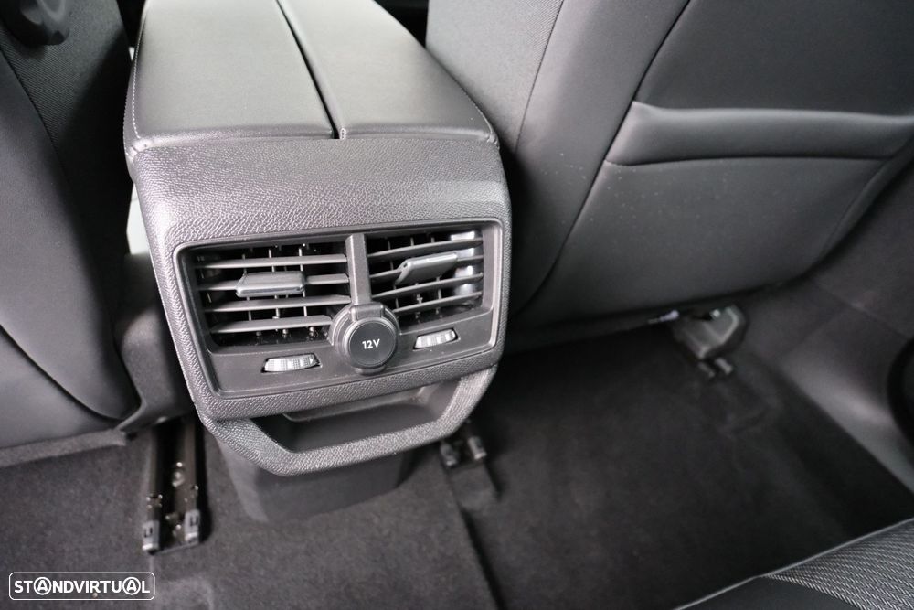 Peugeot 3008 1.2 PureTech Allure Pack EAT8 - 31