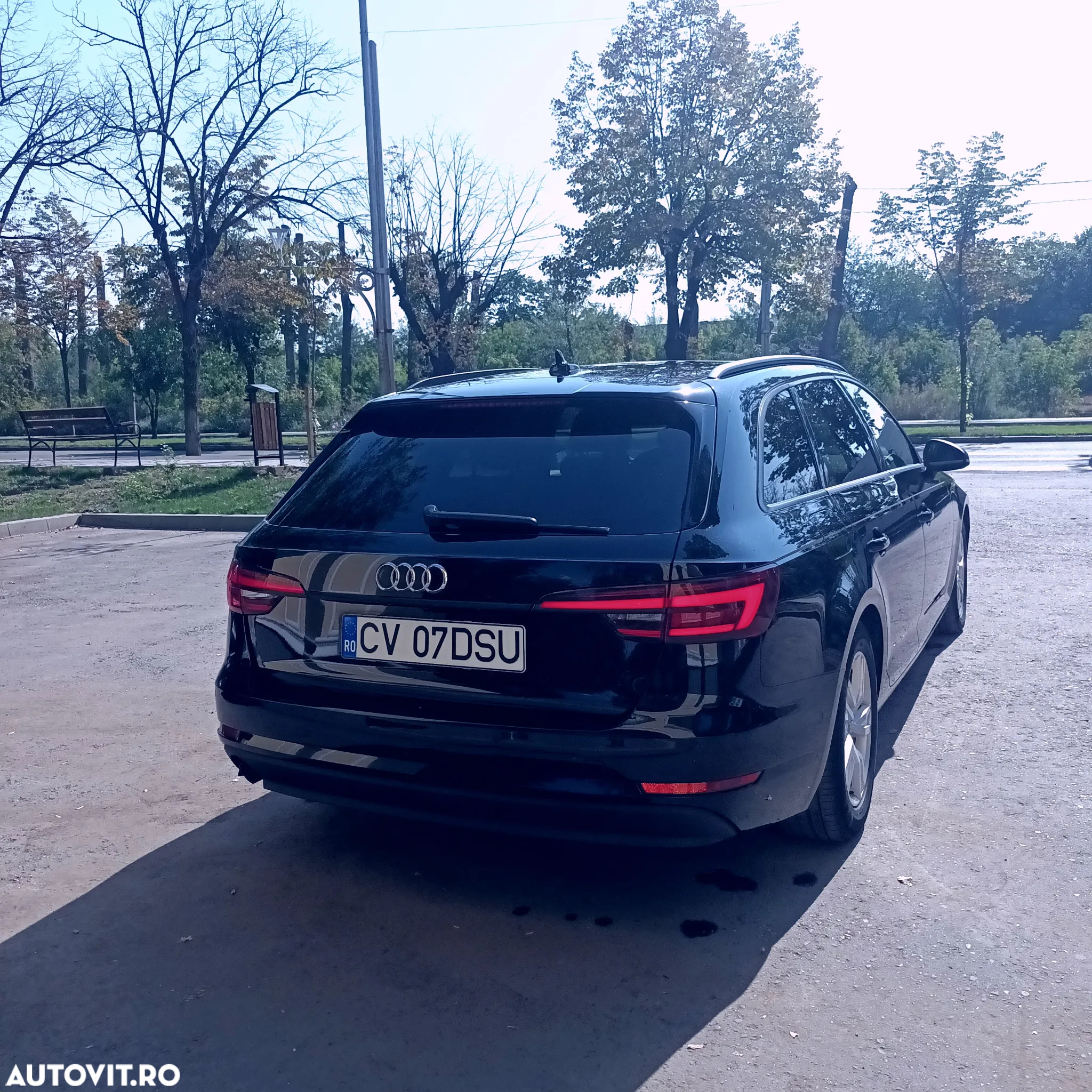Audi A4 Avant 2.0 TDI S tronic - 9
